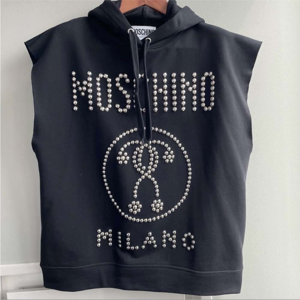 Sleeveless Moschino Hoodie